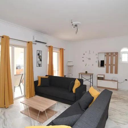 Levante Breeze Apartment *