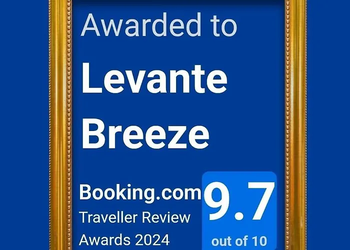 Levante Breeze 公寓 *